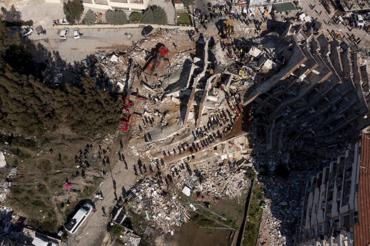 Kahramanmaraş'tan son fotoğraflar: Afetin merkezinden dehşete düşüren kareler - Sayfa 1