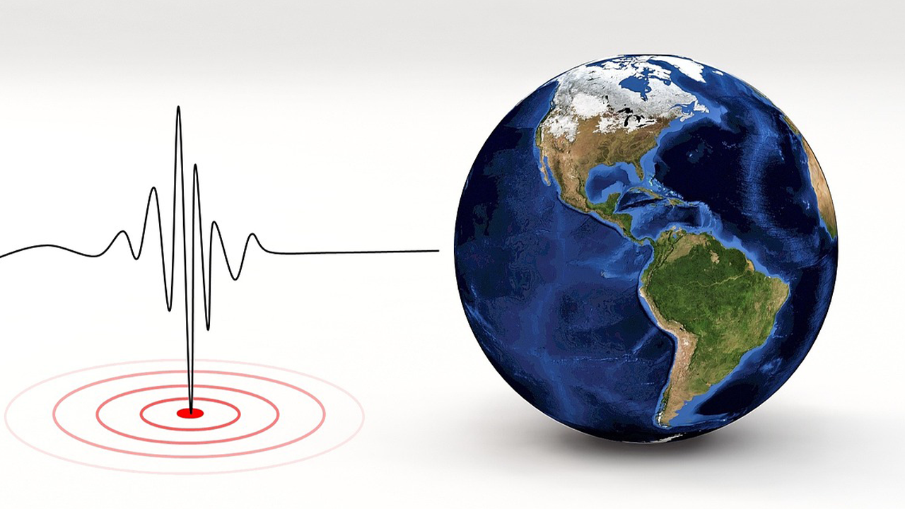 Deprem anında ilk ne yapmamız gerekiyor? Olası bir göçükte nasıl hayatta kalabiliriz?