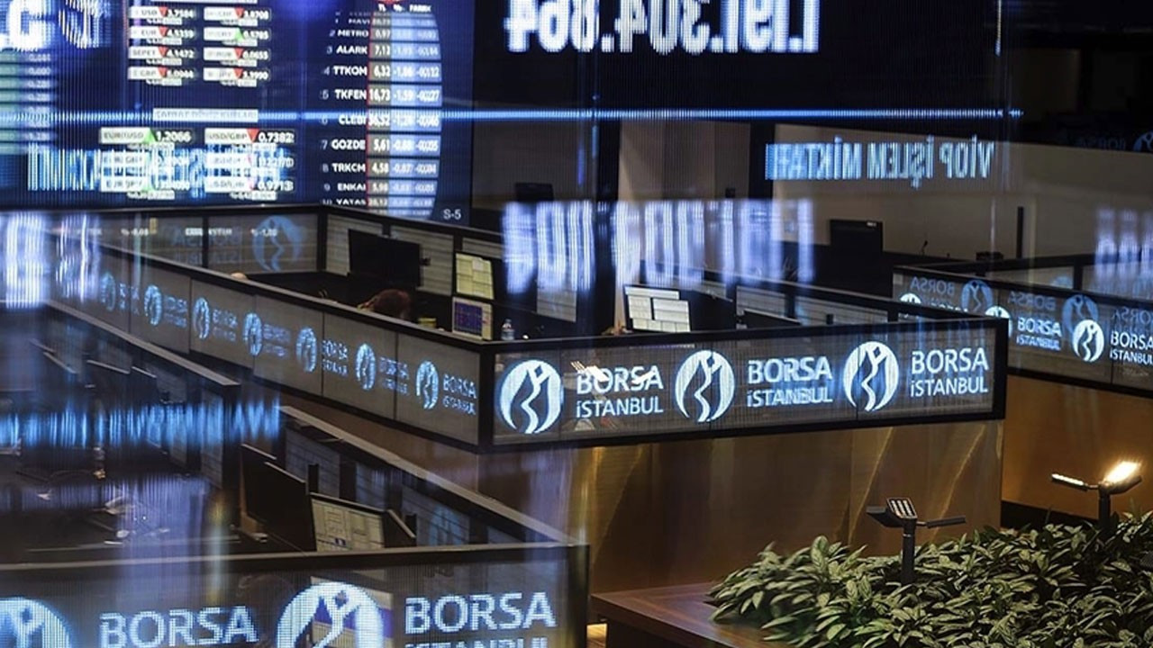 Borsa İstanbul'da BIST 100 endeksi, günün ilk yarısında yüzde 1,10 artışla 4.960,80 puana yükseldi