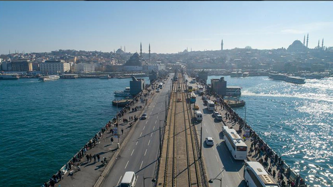 Galata ve Atatürk Köprüleri trafiğe kapatılacak