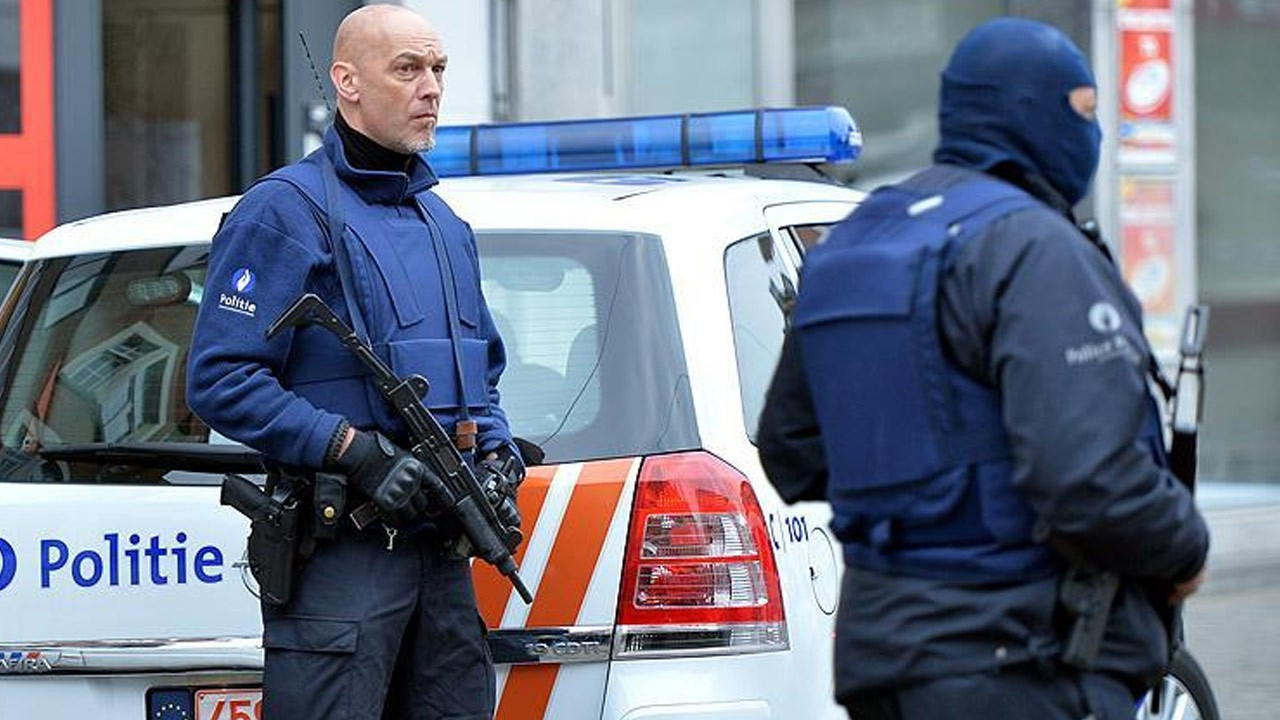 Brüksel metrosunda terör saldırısı alarmı