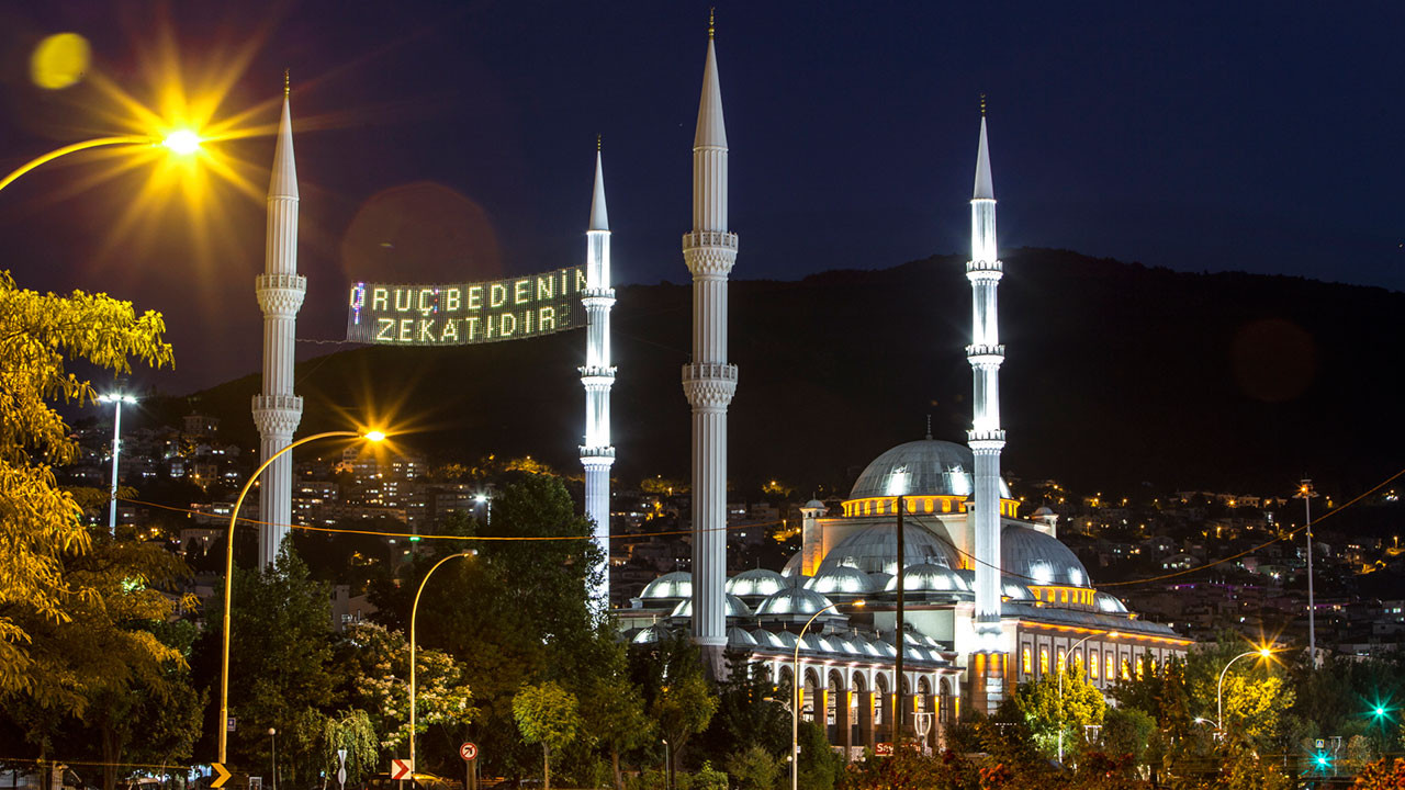 Bursa’da Ramazan hazırlıkları tamamlandı: Bursa, Ramazan’da bir başka güzel!