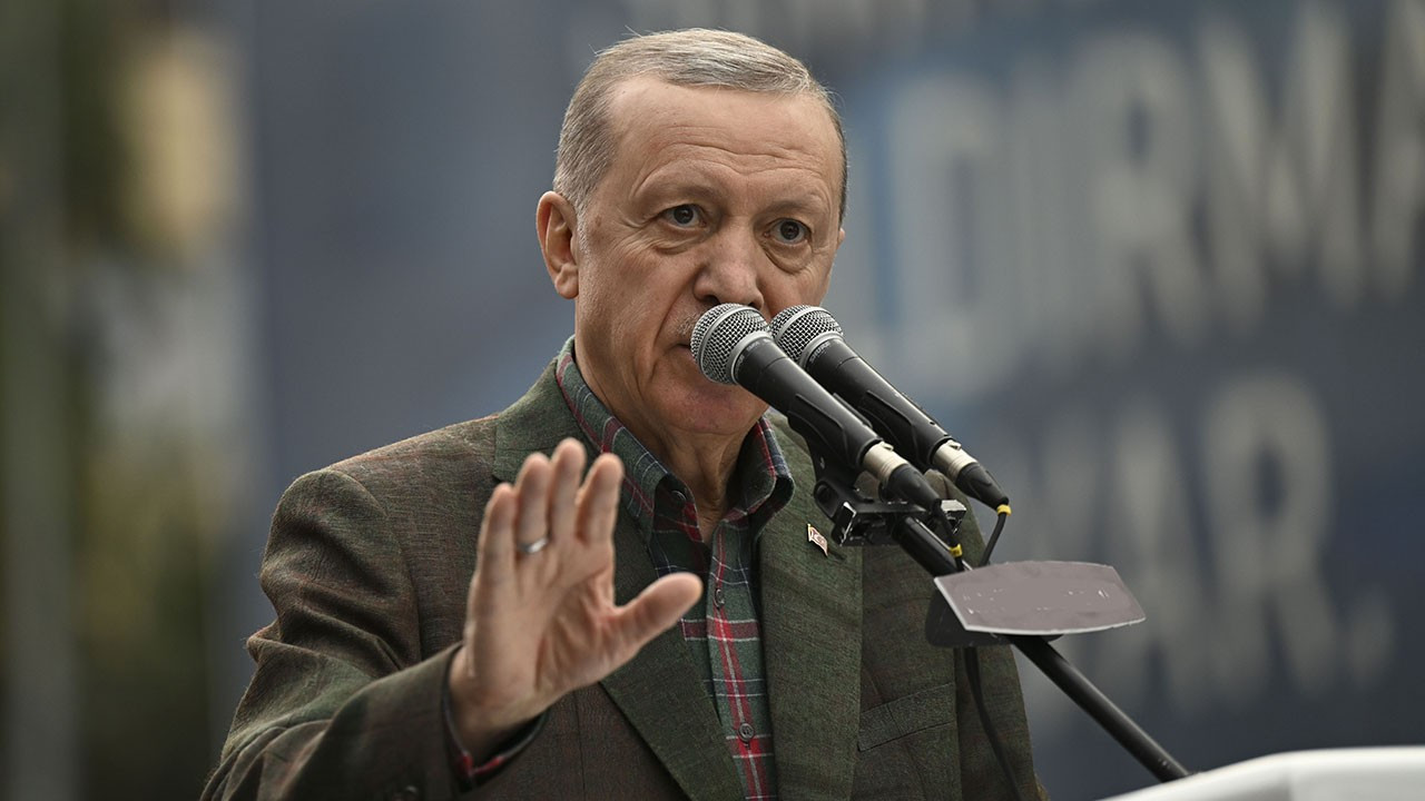 Erdoğan: Bir yılda 650 bin konut inşa edilecek