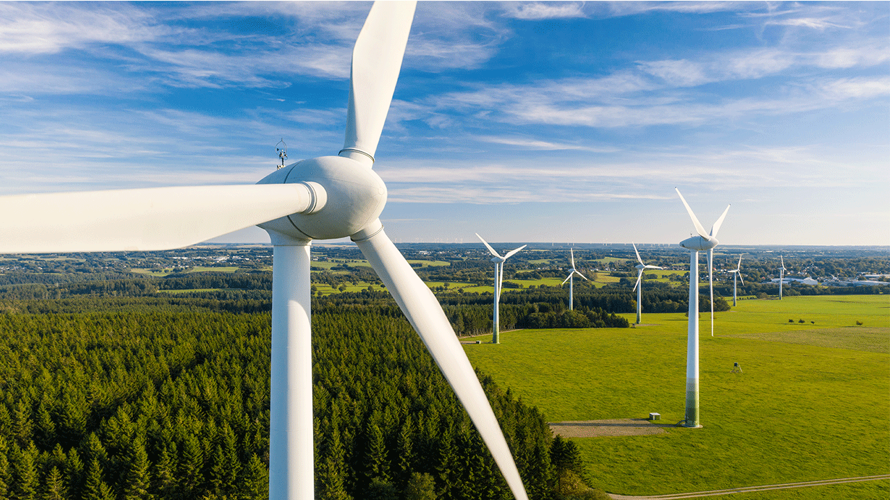 Erden: Türkiye’nin enerjisini rüzgarla yıllık 3 bin megavat artırabiliriz