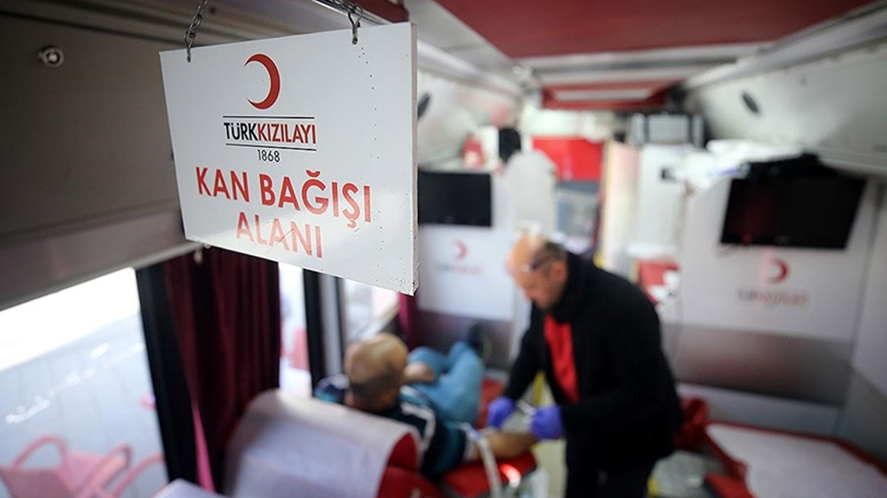 Türk Kızılay: Kızılay ya da herhangi bir kurum kan alıp satamaz