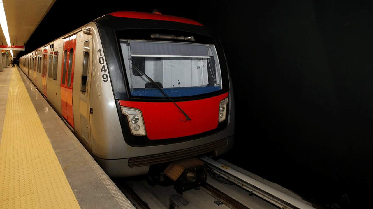 Yıldız-Mahmutbey metro hattında teknik arıza nedeniyle seferler aksadı