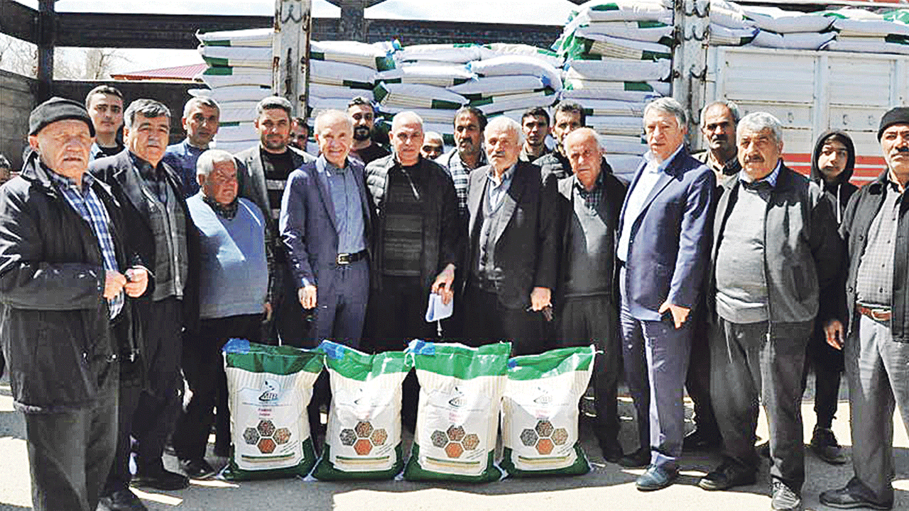 Mersin Ticaret Borsası, sertifikalı barbunya tohumu dağıttı