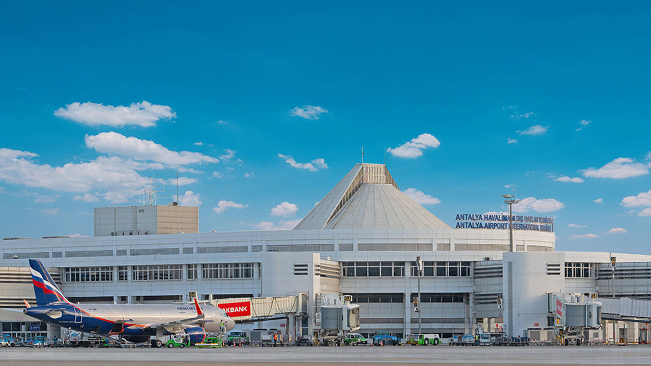 Fraport TAV Antalya Yatırım, 140 milyon Euro kredi sözleşmesi imzaladı
