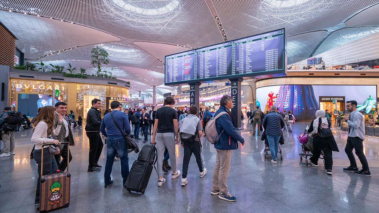 İstanbul Havalimanı günlük ortalama uçuşta Avrupa birincisi oldu