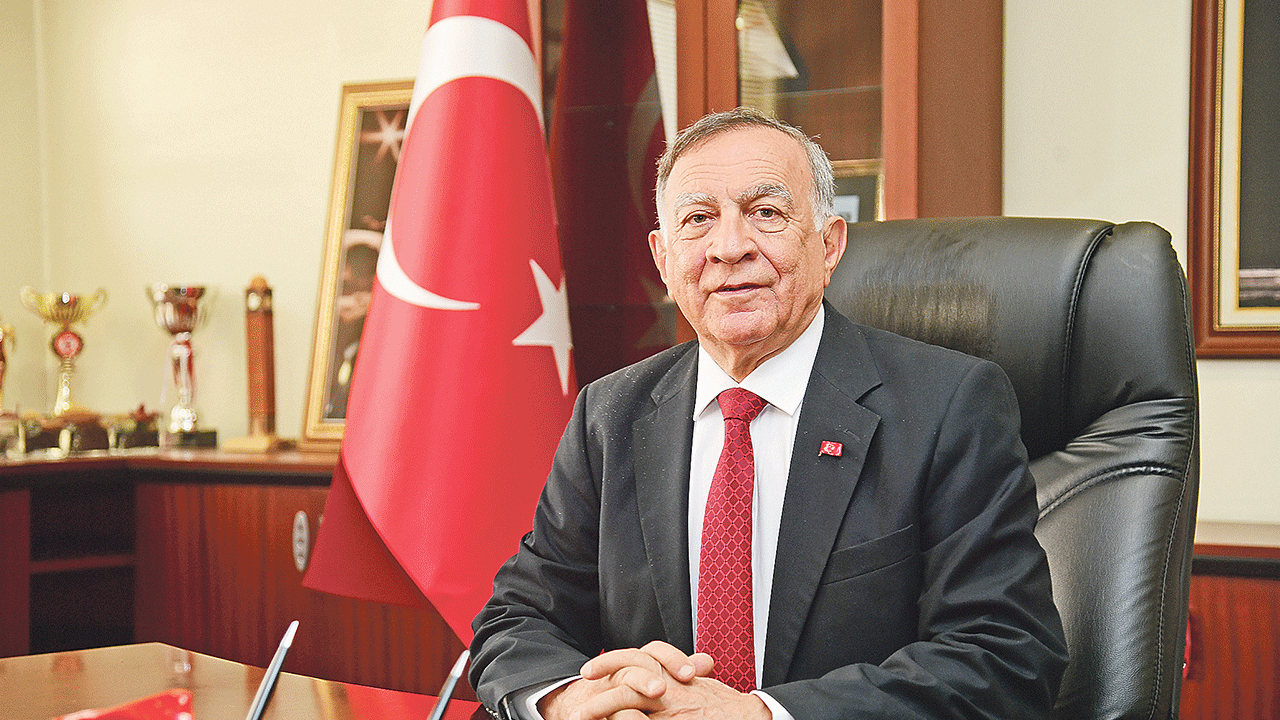 Seyhan Belediye Başkanı: Bayramlar birleşme ve dayanışmayı artırır