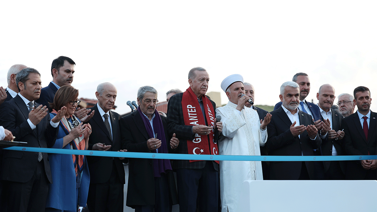 Cumhurbaşkanı Erdoğan: Beş yılda İstanbul'da riskli bina bırakmamayı amaçlıyoruz
