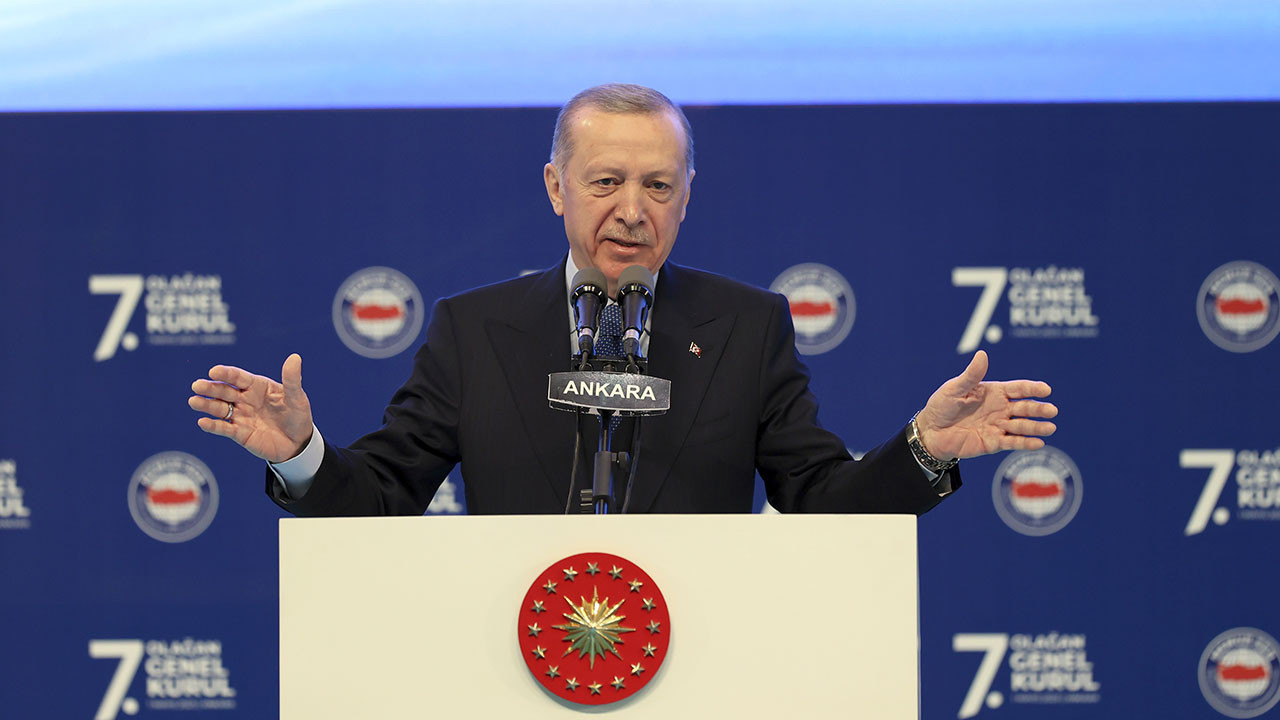 Erdoğan, OGM uçaklarına isimlerini verdi: Nefes ve Otağ