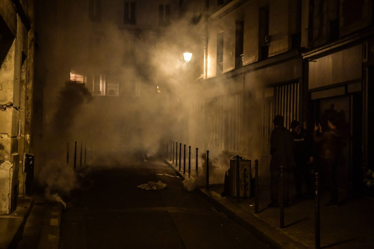 Fransa'da olaylı 1 Mayıs: 200 kişi gözaltına alındı - Sayfa 4