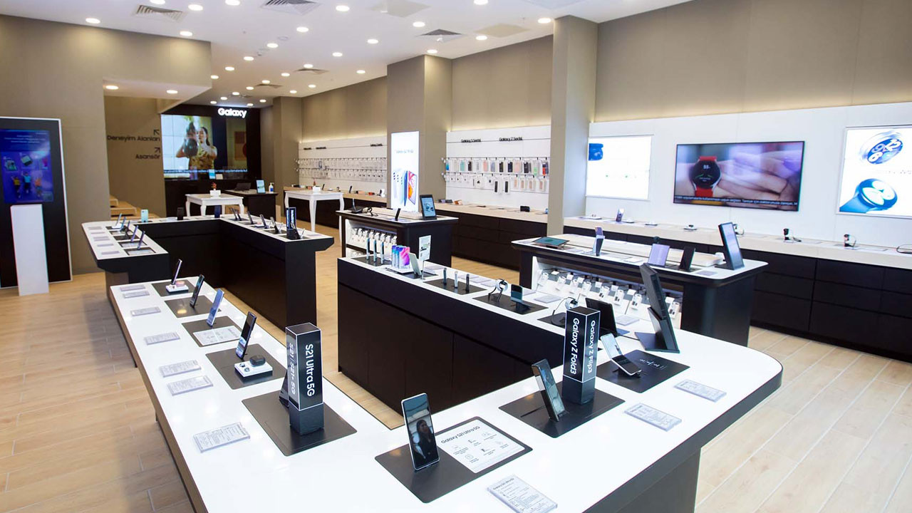 Samsung'un yeni deneyim mağazası İstanbul İstinyePark'ta açıldı