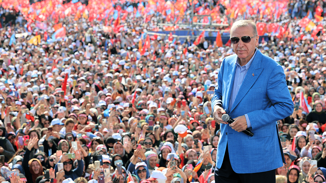 Cumhurbaşkanı Erdoğan: Asgari ücreti seçimden sonra gözden geçireceğiz
