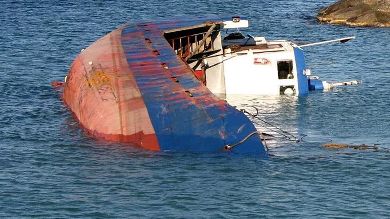 Çin balıkçı gemisi Hint Okyanusu'nda alabora oldu
