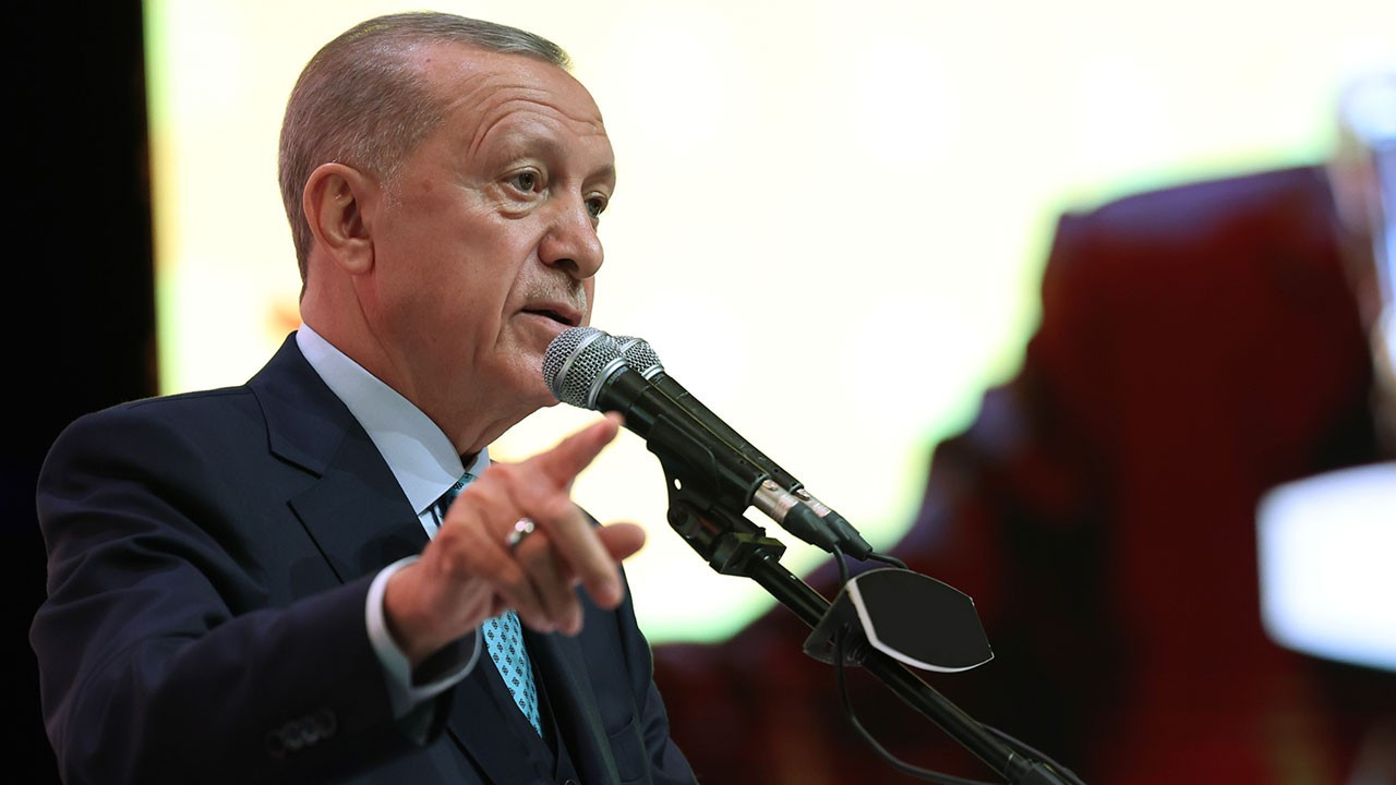 Erdoğan: Sandıklara sıkı sıkıya sahip çıkmamız gerekiyor
