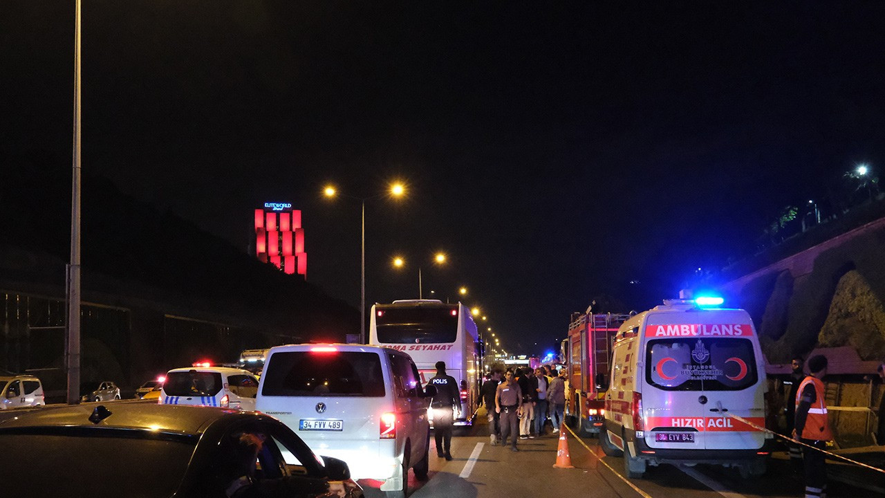 Maltepe'de İBB işçilerine araç çarptı: 4 kişi öldü