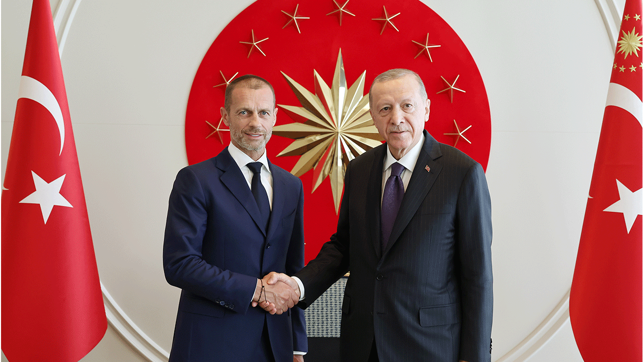 Cumhurbaşkanı Erdoğan UEFA Başkanı ile görüştü