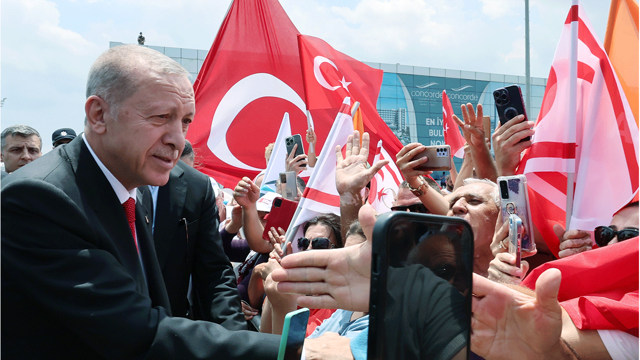 Cumhurbaşkanı Erdoğan, KKTC Cumhurbaşkanı Tatar'ı Ziyaret Etti - Dünya ...