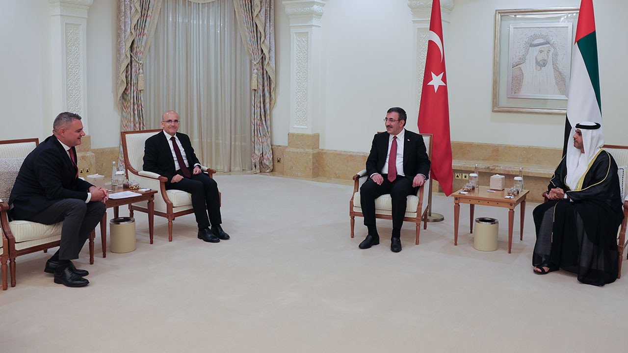 Yılmaz ile Bakan Şimşek, BAE Devlet Başkanı Al Nahyan ile görüştü