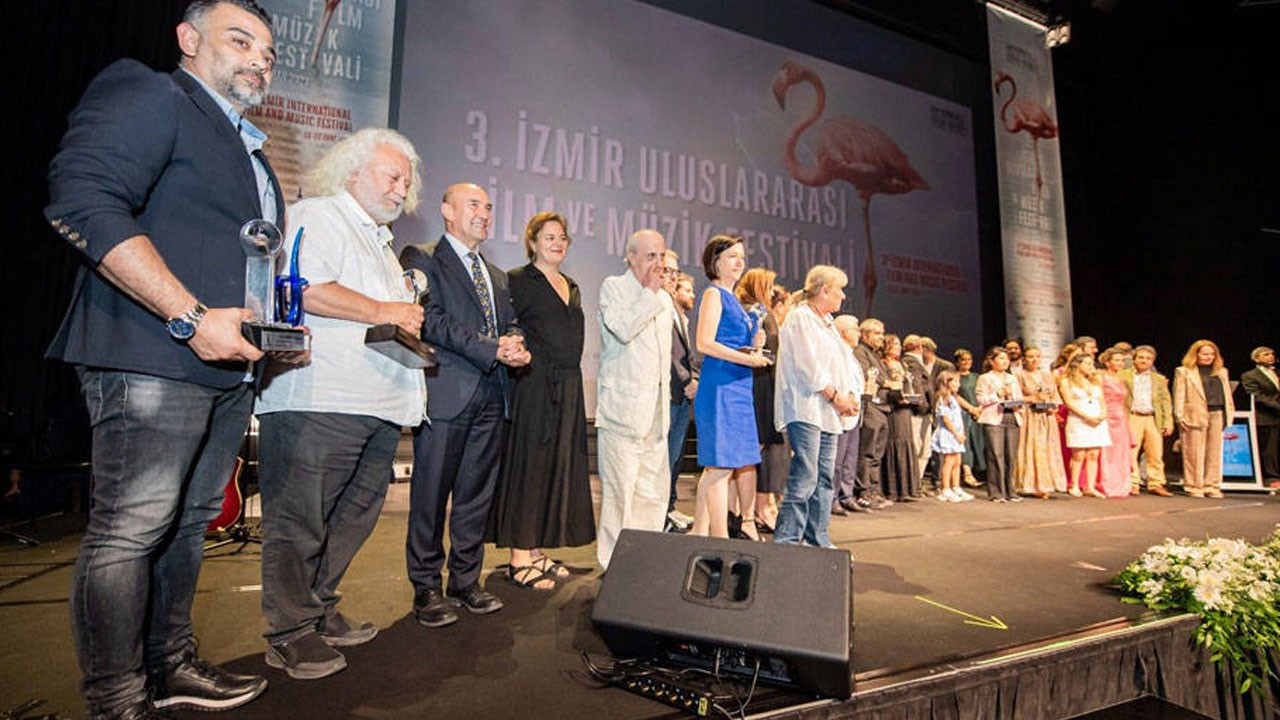 3. İzmir Uluslararası Film ve Müzik Festivali’nde ödüller sahiplerini buldu