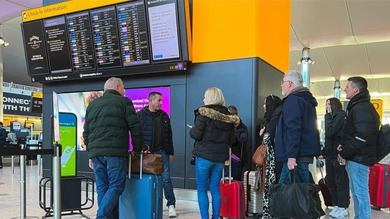 Londra Gatwick Havalimanı'nda 950 çalışan 8 günlük greve gidecek