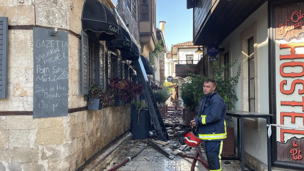 Antalya'daki otel yangınında iki Lübnanlı turist öldü