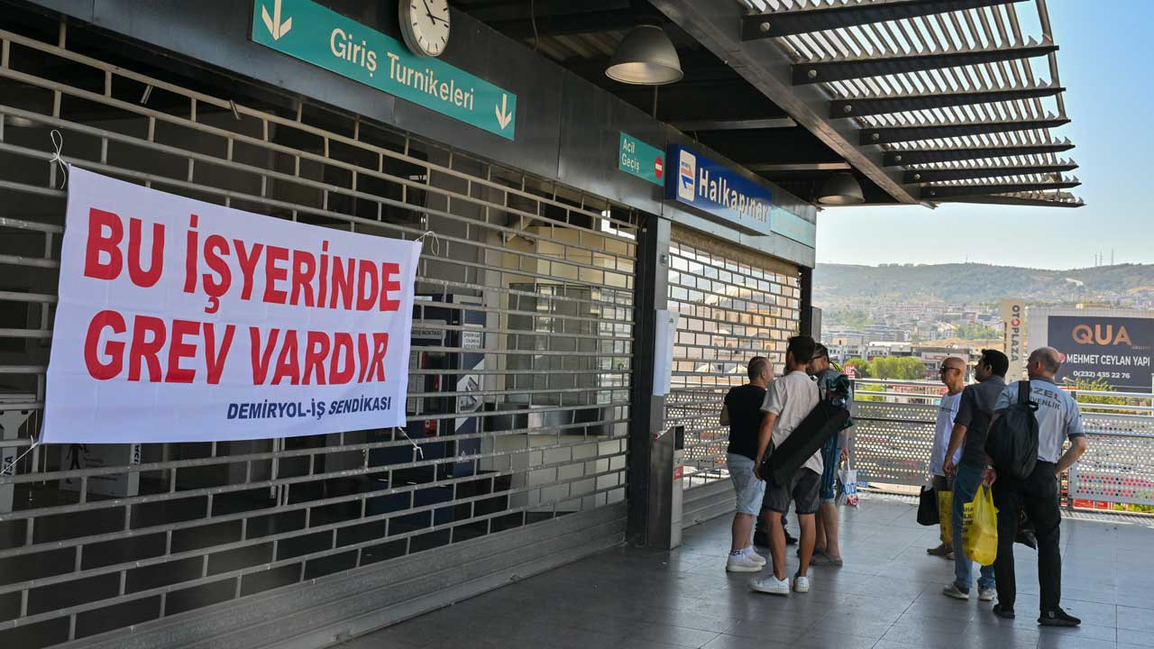 İzmir'de grevi bitiren anlaşma: En düşük maaş 22 bin 105 lira