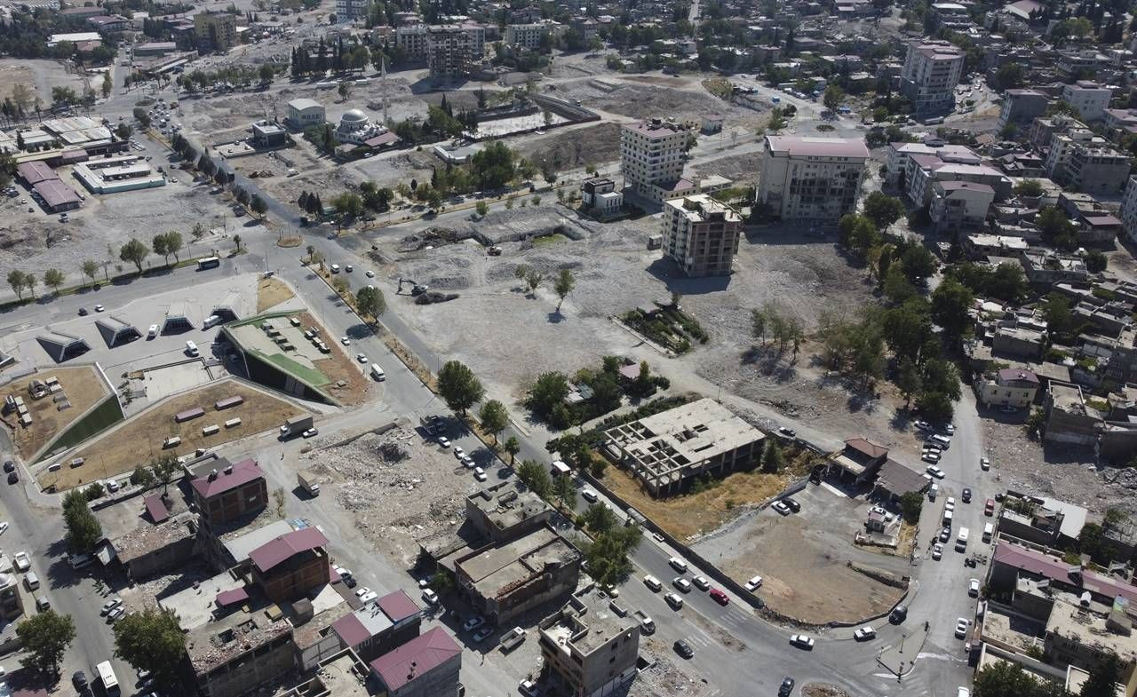 Depremin vurduğu Kahramanmaraş'ta çalışmalar sürüyor - Sayfa 2