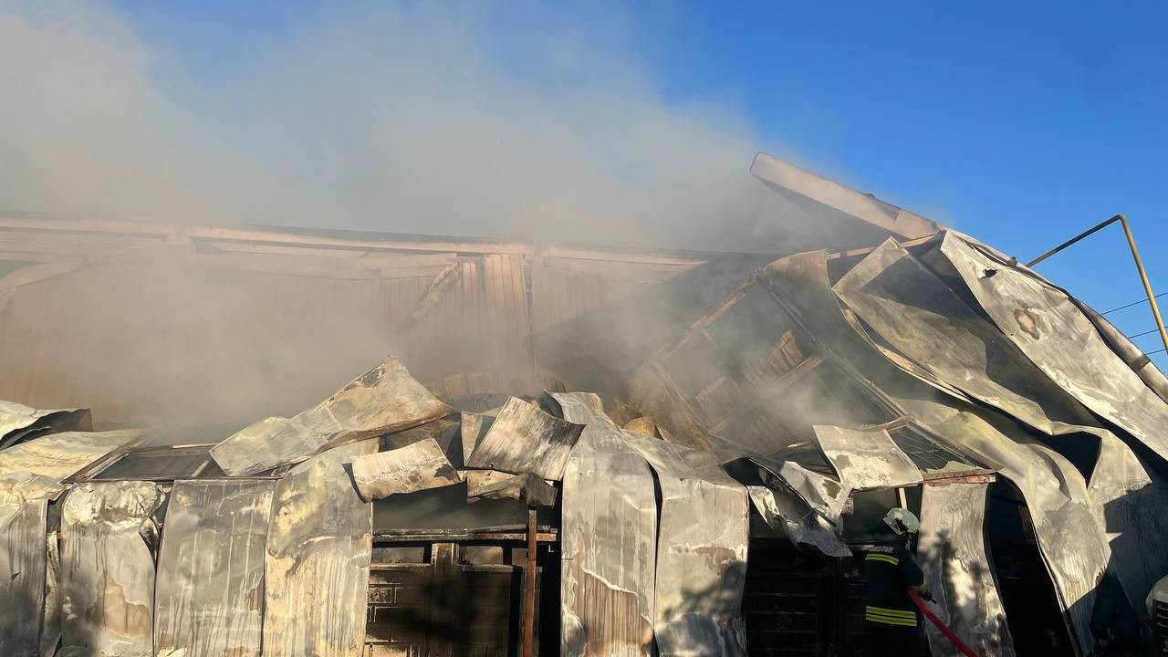 Antalya'da OSB'deki yangında fabrika hasar aldı