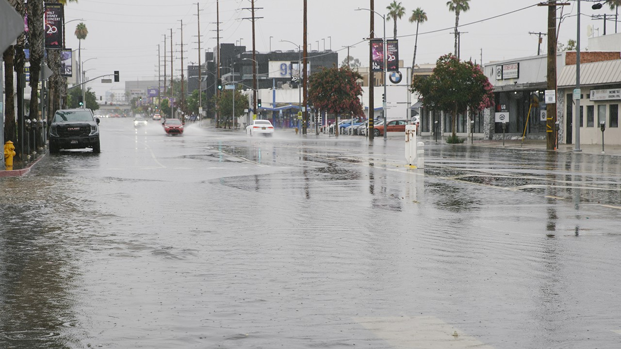 Tropik Fırtına Hilary Kaliforniya'da sele yol açtı
