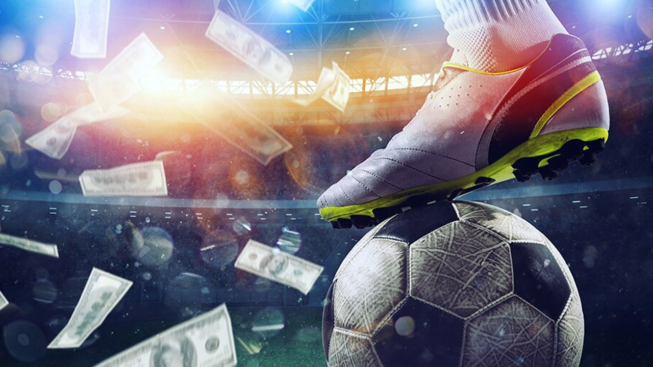 Futbol kulüpleri yeni bir “hiper ticarileşme” dönemine giriyor