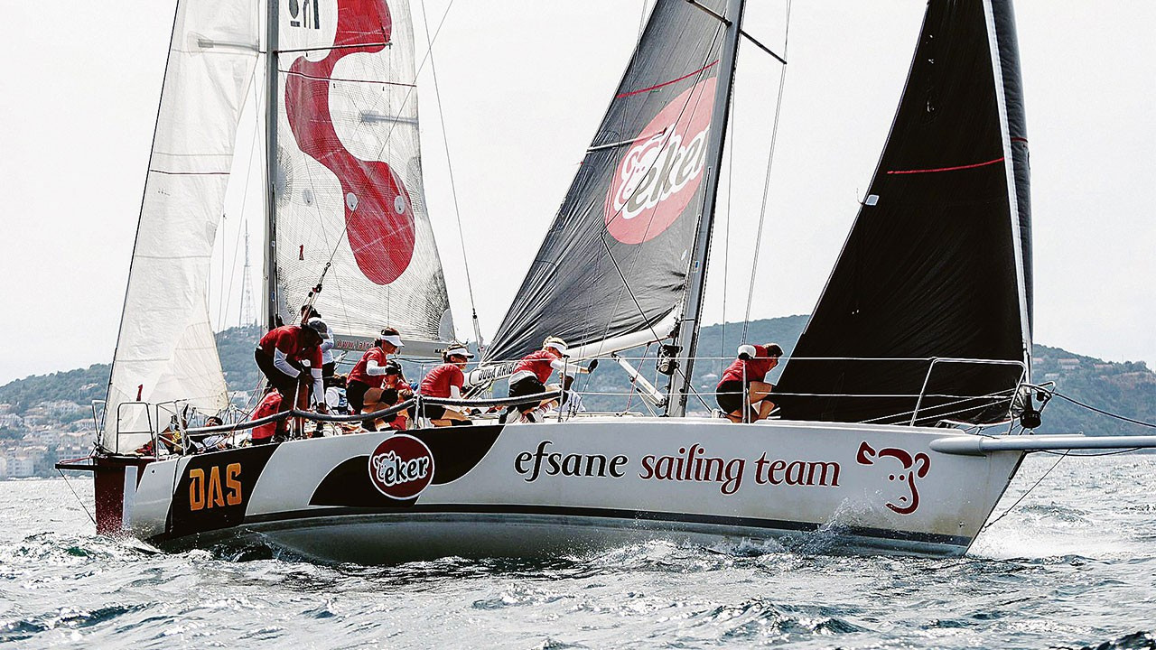 Eker Sailing Team “İyiliğe Yelken Açtı” ve kupayı aldı