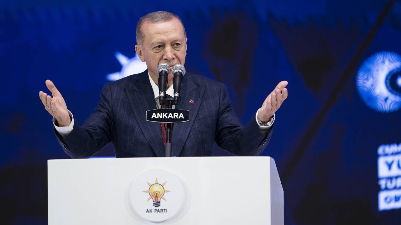 Erdoğan, yeniden AK Parti genel başkanı
