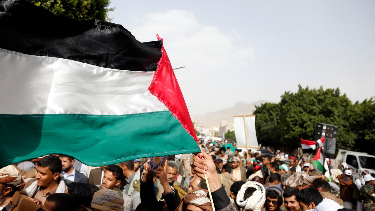 Filistinliler, ateşkesin ikinci gününde çarşılara akın etti
