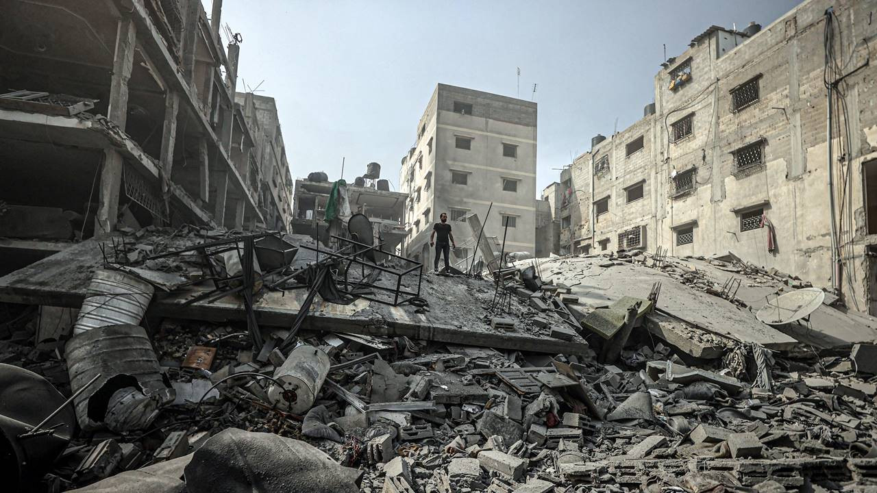 Gazze'de can kaybı 5 bini; yaralı sayısı 15 bini aştı