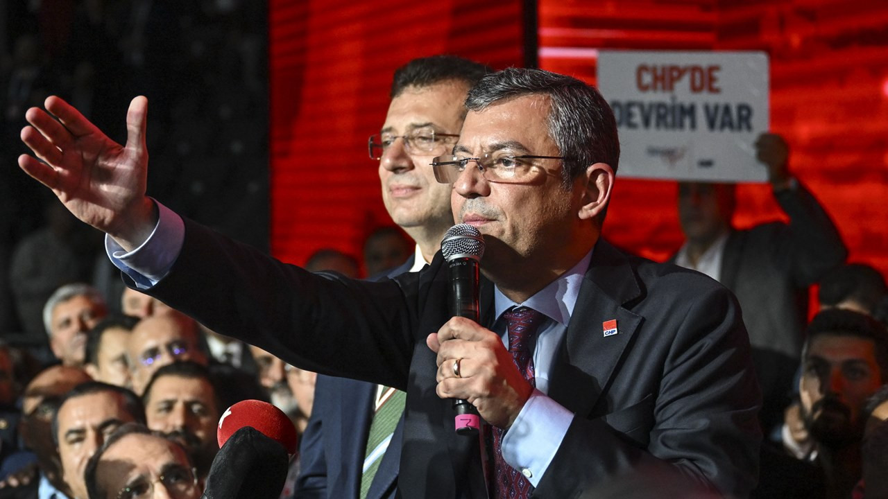 CHP'nin yeni genel başkanı Özgür Özel! - Dünya Gazetesi