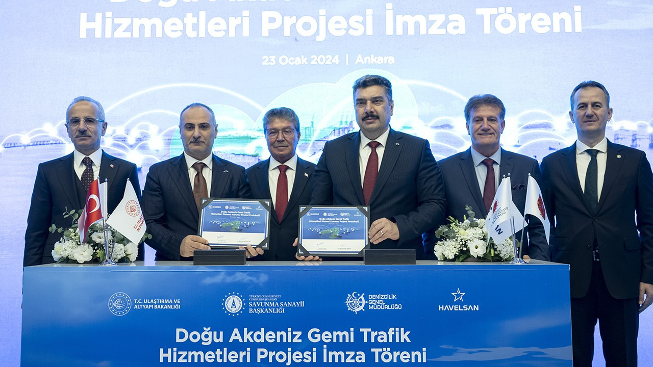 Türkiye’nin deniz trafiğini izleyeceği projede imzalar atıldı