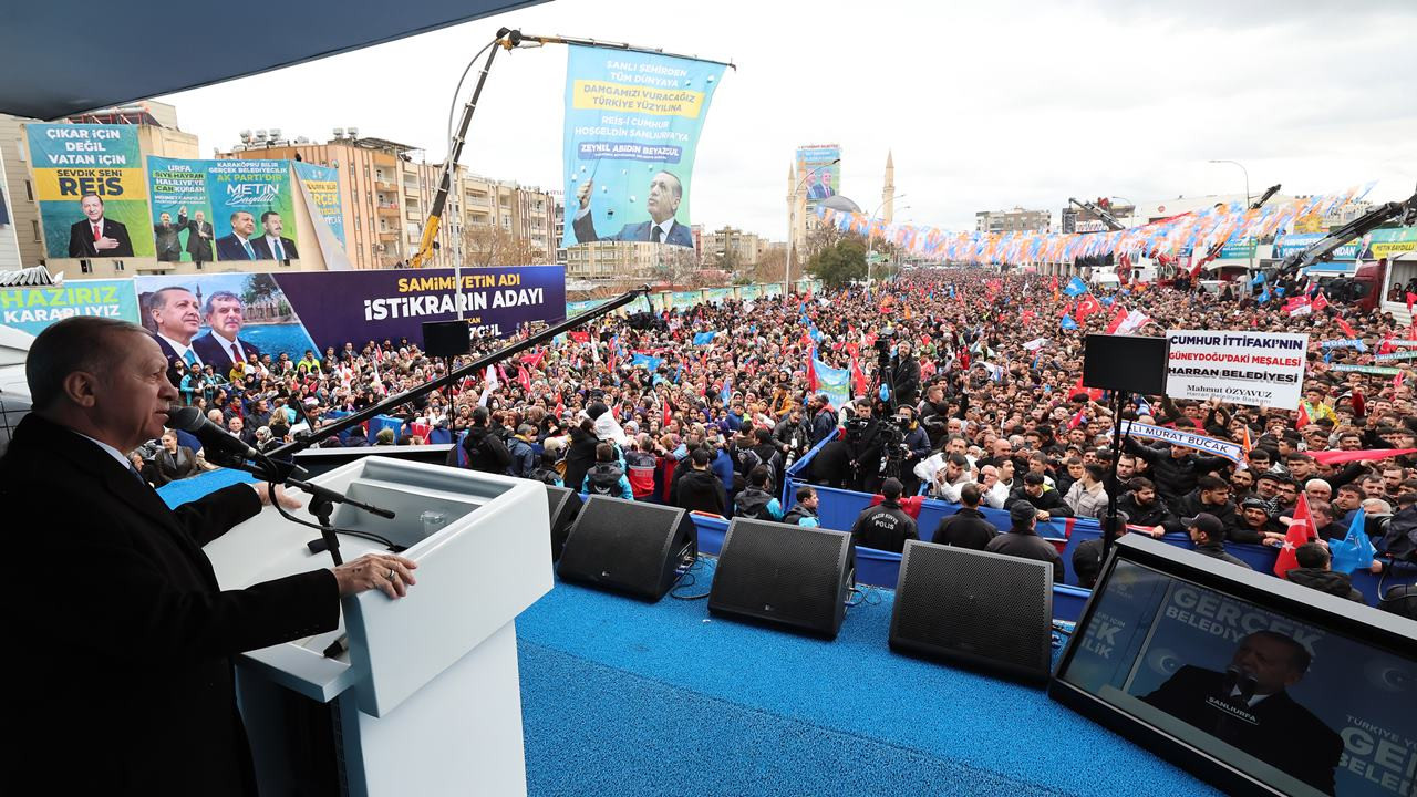 Erdoğan: Her kesimden insanımızın sıkıntılarını çözecek programa sahibiz