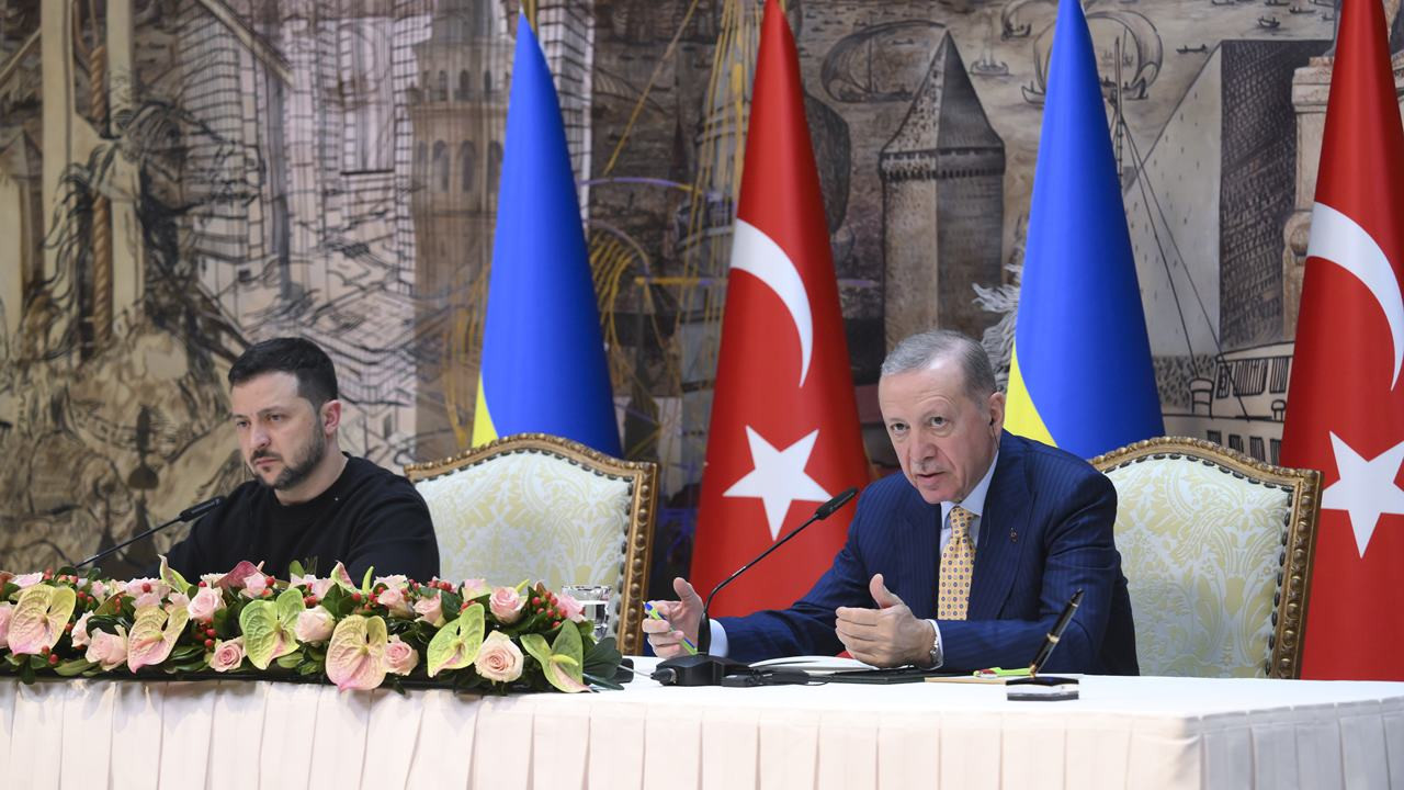 Erdoğan'dan Ukrayna ve Rusya'ya 'barış zirvesi' teklifi
