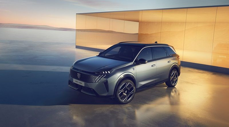 Peugeot, 7 koltuklu yeni SUV’unu tanıttı - Sayfa 1