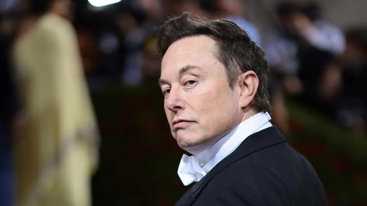 Elon Musk: 'Roketleri birbirimize değil, yıldızlara göndermeliyiz'