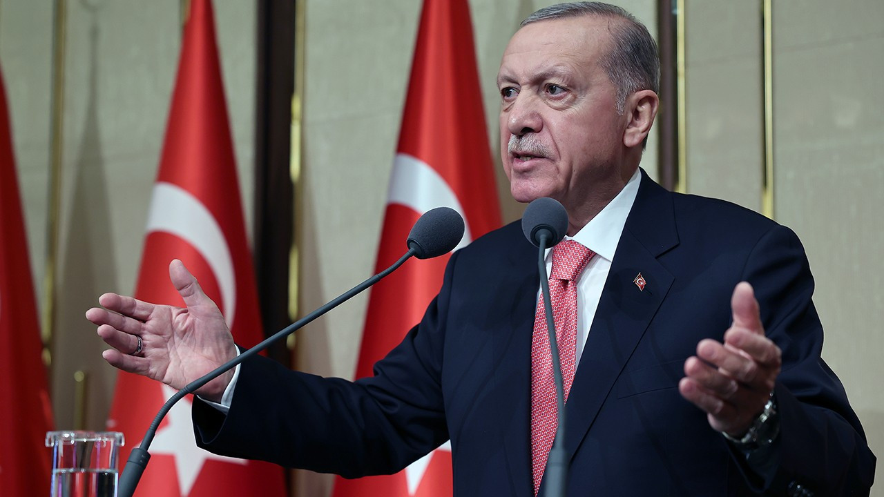 Erdoğan: Gönül huzuruyla nöbeti sizlere devredeceğiz