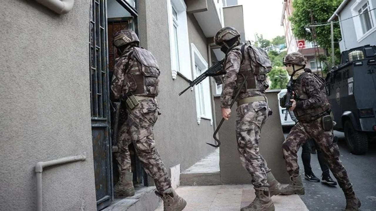 İzmir'de Barış Boyun suç örgütüne operasyon: Çok sayıda gözaltı
