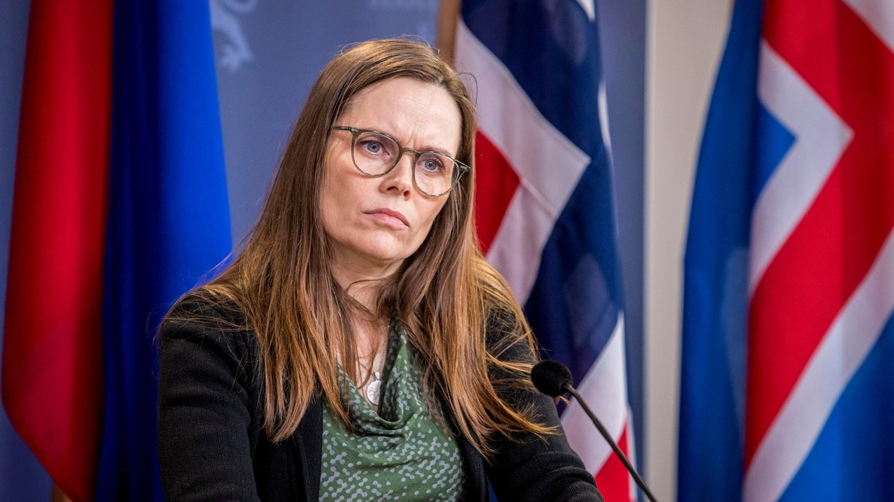 İzlanda Başbakanı'ndan istifa kararı