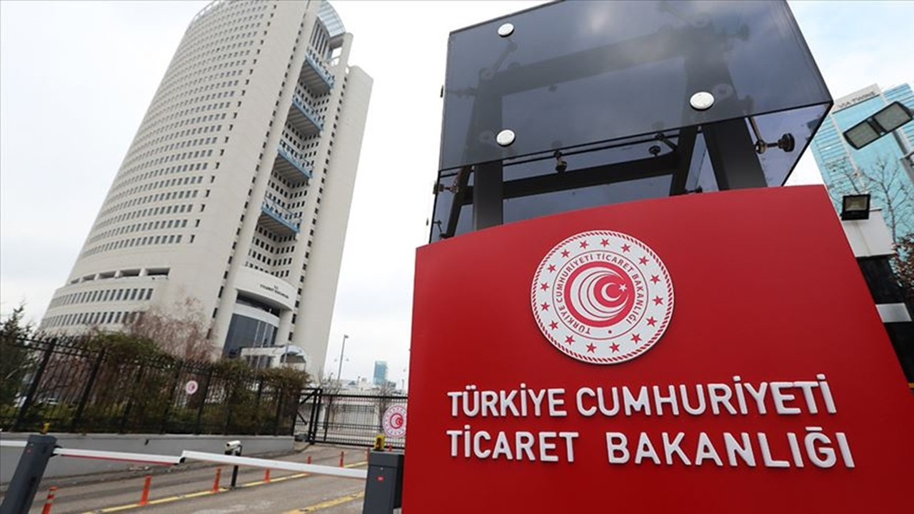 Türkiye pozitif ayrıştı, küresel ihracattaki payında rekor kırdı