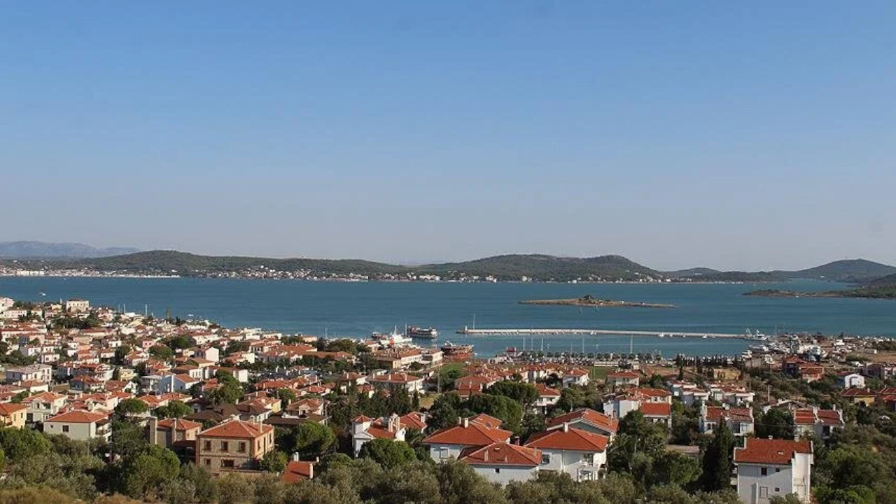 Ayvalık'ta restoran fiyatları gündem oldu: Bongile 1000 TL, tavuk şiş 600 TL