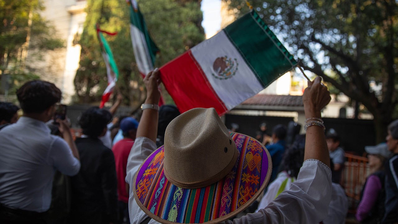 Meksika hükümetinden yeni karar: Büyükelçilik hizmetleri süresiz askıya alındı