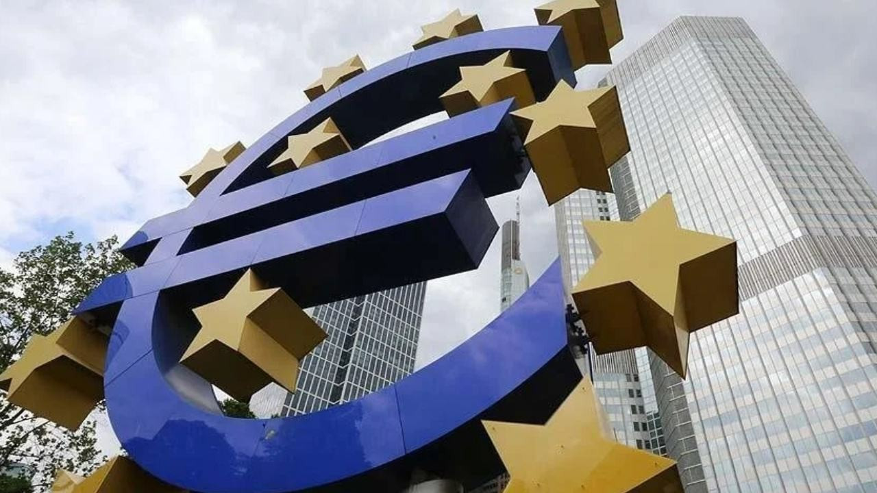 Euro bölgesinde yatırımcı güveni 2 yılın en yüksek seviyesinde